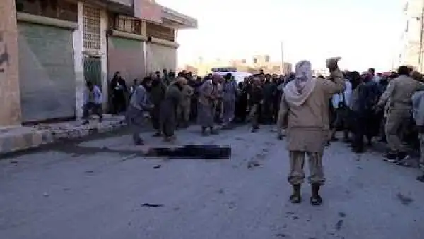 ISIS Thugs Throw Prisoner Off A Roof For ‘Being Gay’ (Photos)